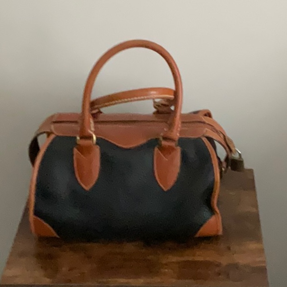 Dooney and Bourke Satchel Purse Handbag Bag Vintage - Picture 5 of 6